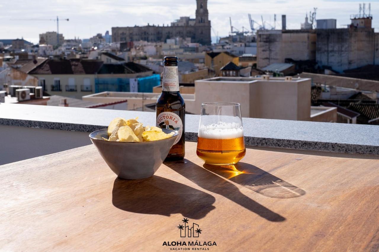 Appartamento Luxury Duplex With Pool And Padel Court In Town Málaga Esterno foto