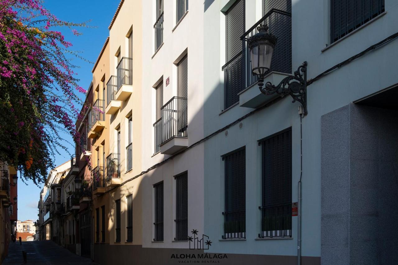 Appartamento Luxury Duplex With Pool And Padel Court In Town Málaga Esterno foto