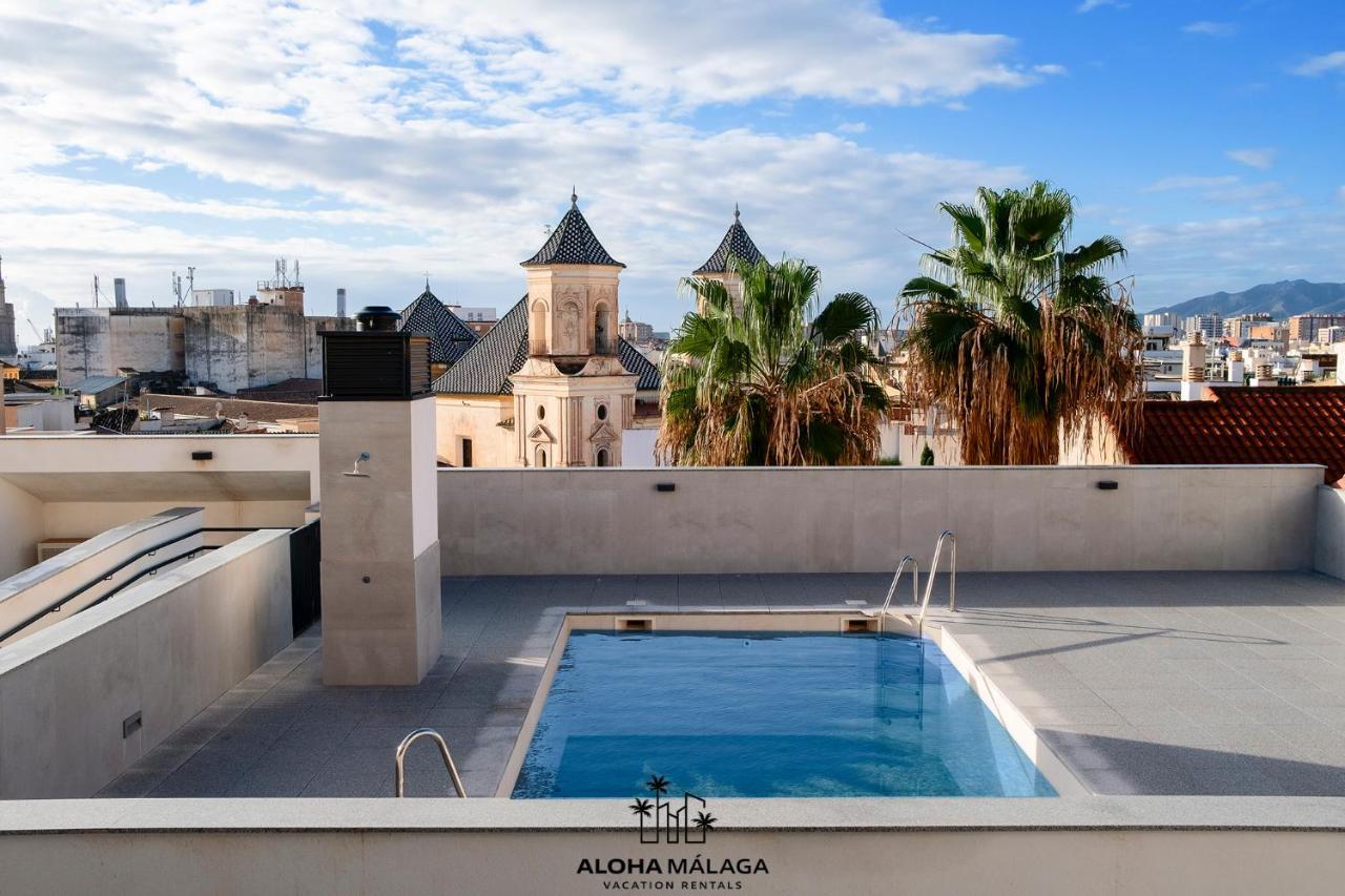 Appartamento Luxury Duplex With Pool And Padel Court In Town Málaga Esterno foto