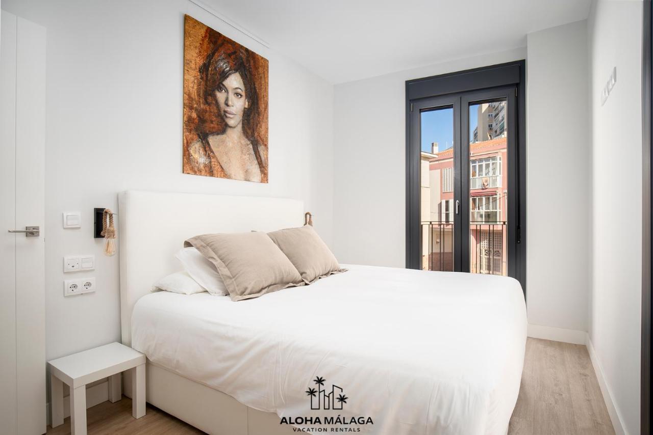 Appartamento Luxury Duplex With Pool And Padel Court In Town Málaga Esterno foto