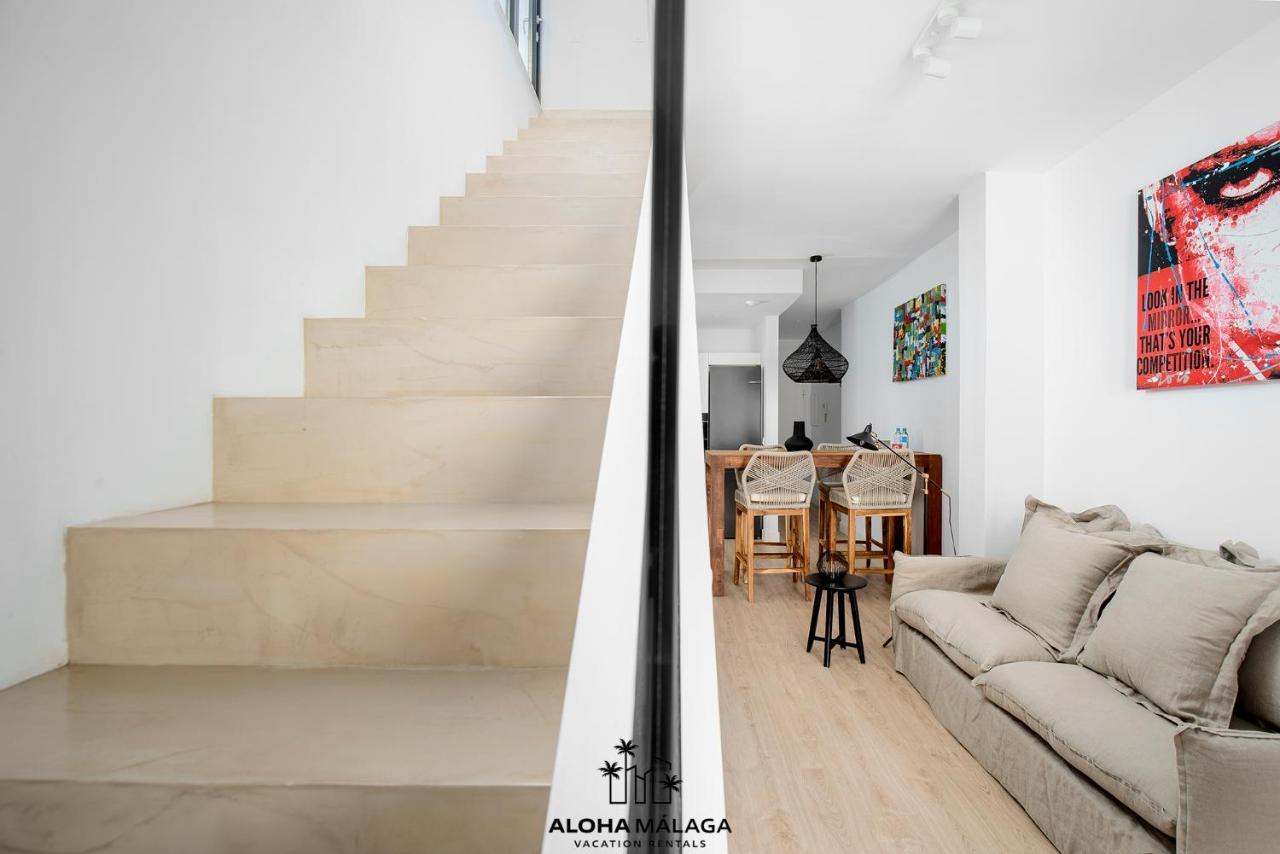 Appartamento Luxury Duplex With Pool And Padel Court In Town Málaga Esterno foto