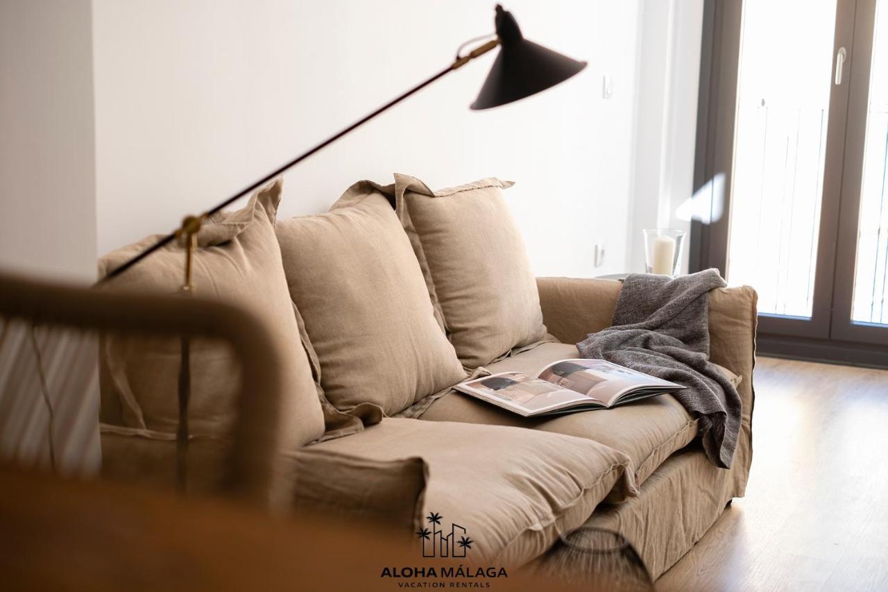 Appartamento Luxury Duplex With Pool And Padel Court In Town Málaga Esterno foto