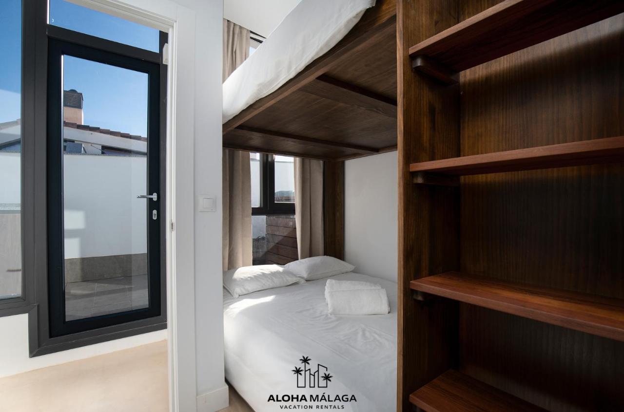 Appartamento Luxury Duplex With Pool And Padel Court In Town Málaga Esterno foto