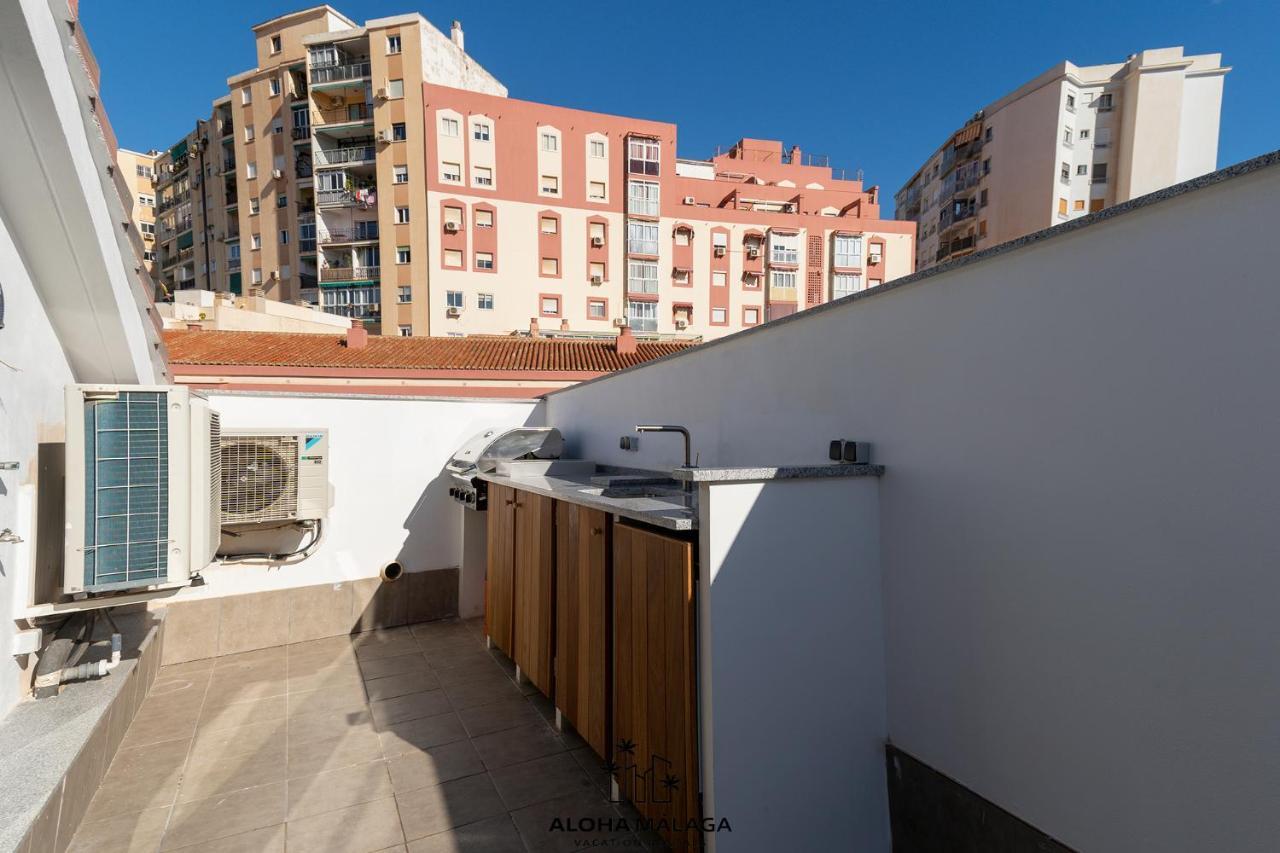 Appartamento Luxury Duplex With Pool And Padel Court In Town Málaga Esterno foto